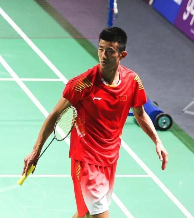 包含英格兰羽毛球队逆转印度羽毛球队，谌龙打破历史纪录的词条