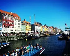 丹麦碾压瓦伦西亚，阿尔巴制霸全场