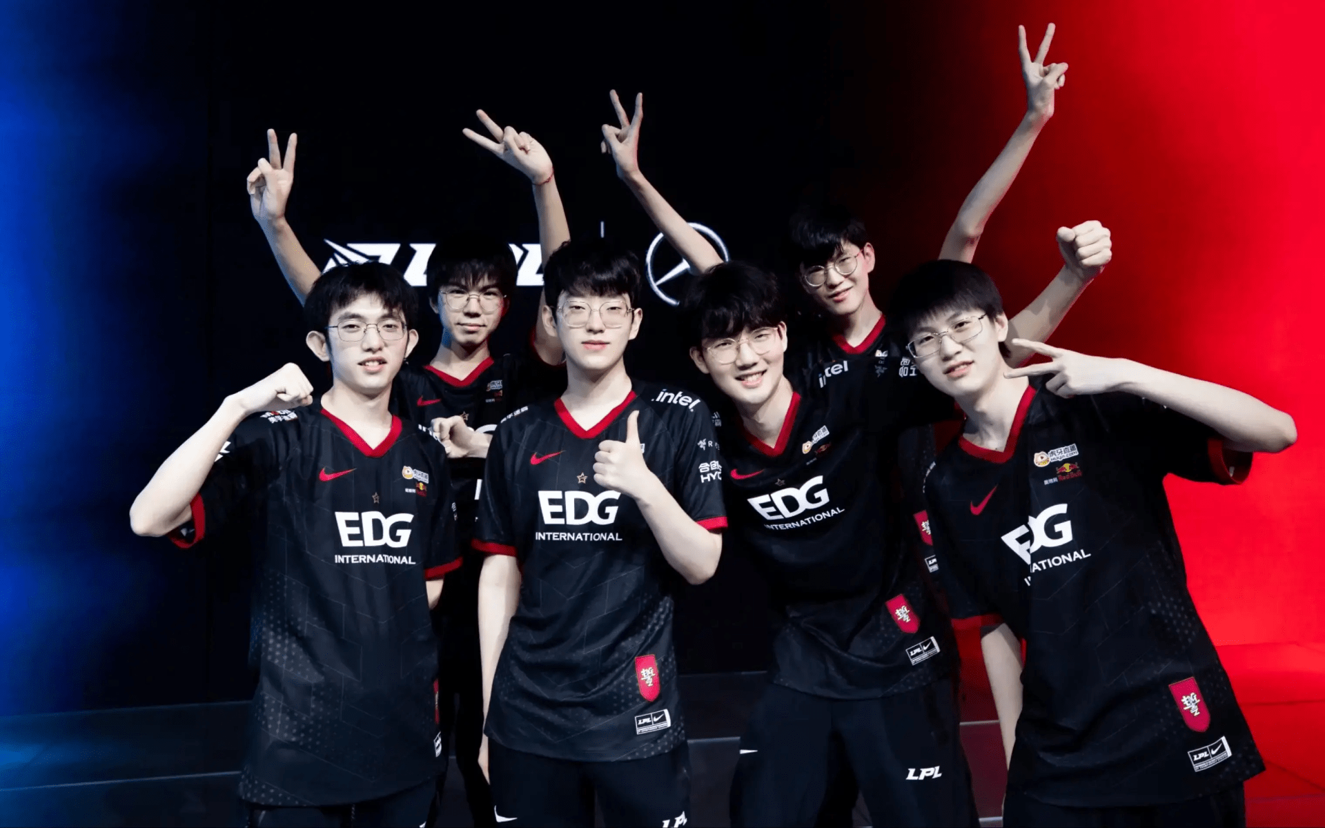 EDG逆转DK，Mickey三分雨点燃全场