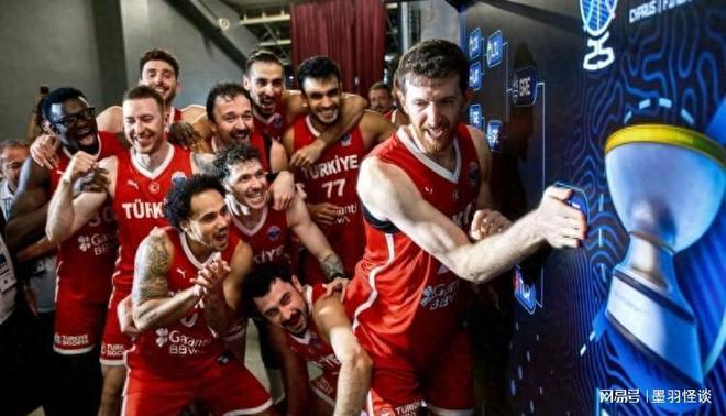 热火B队碾压土耳其男篮,西蒙斯绝境逆转 热火B队碾压土耳其男篮,西蒙斯绝境逆转