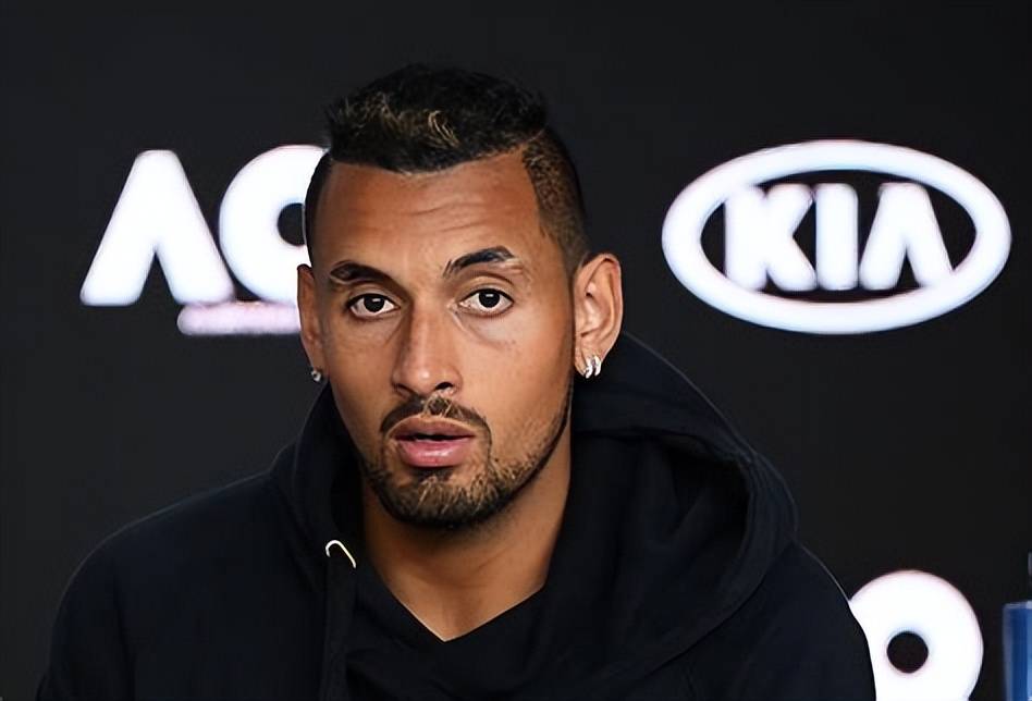 关于西班牙网球队力克法国网球队，克耶高斯关键制胜的信息