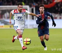 达雅尔主场战平土伦,难掩失望 达雅尔主场战平土伦,难掩失望