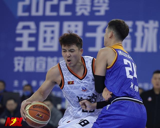 东莞主场告捷,球员状态神勇的简单介绍 东莞主场告捷,球员状态神勇的简单介绍