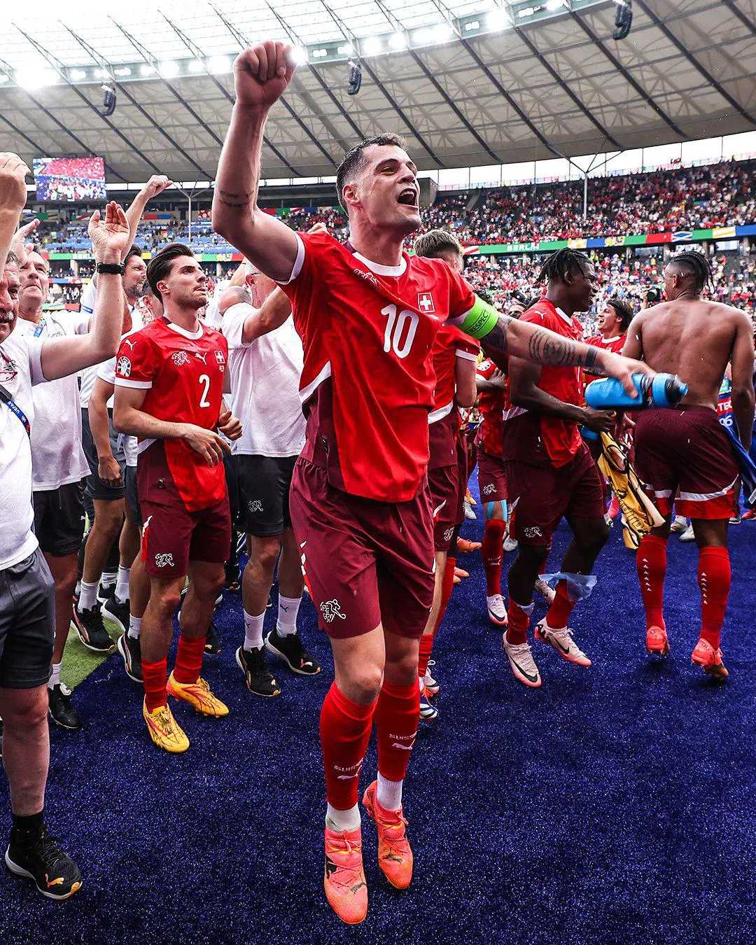 包含瑞士意外击败对手,欧洲国家联赛呈现新变化的词条 包含瑞士意外击败对手,欧洲国家联赛呈现新变化的词条