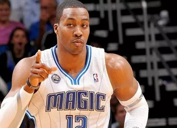 霍华德复出令球队士气大振！的简单介绍