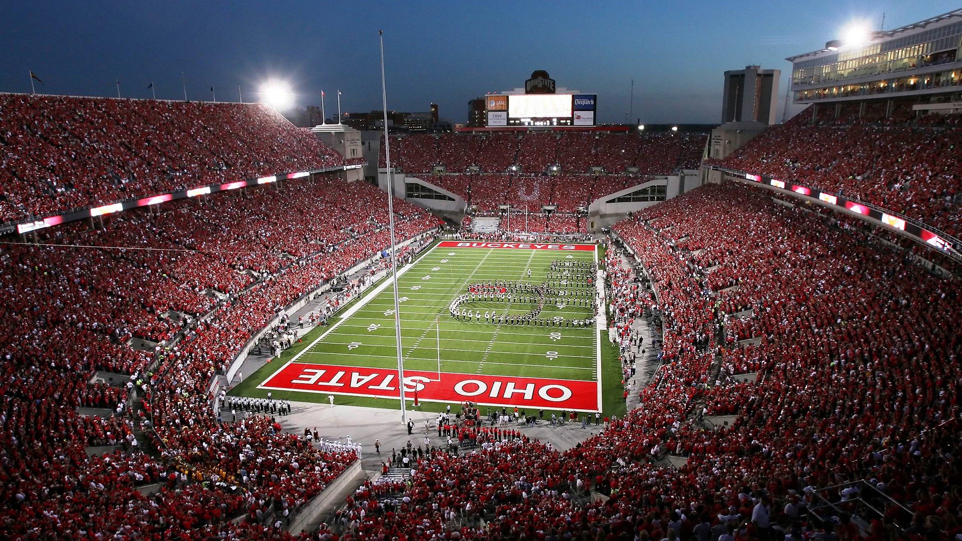 开云体育app-爱德华兹末节19分引爆紫金狂潮，湖人决胜时刻带走北京队