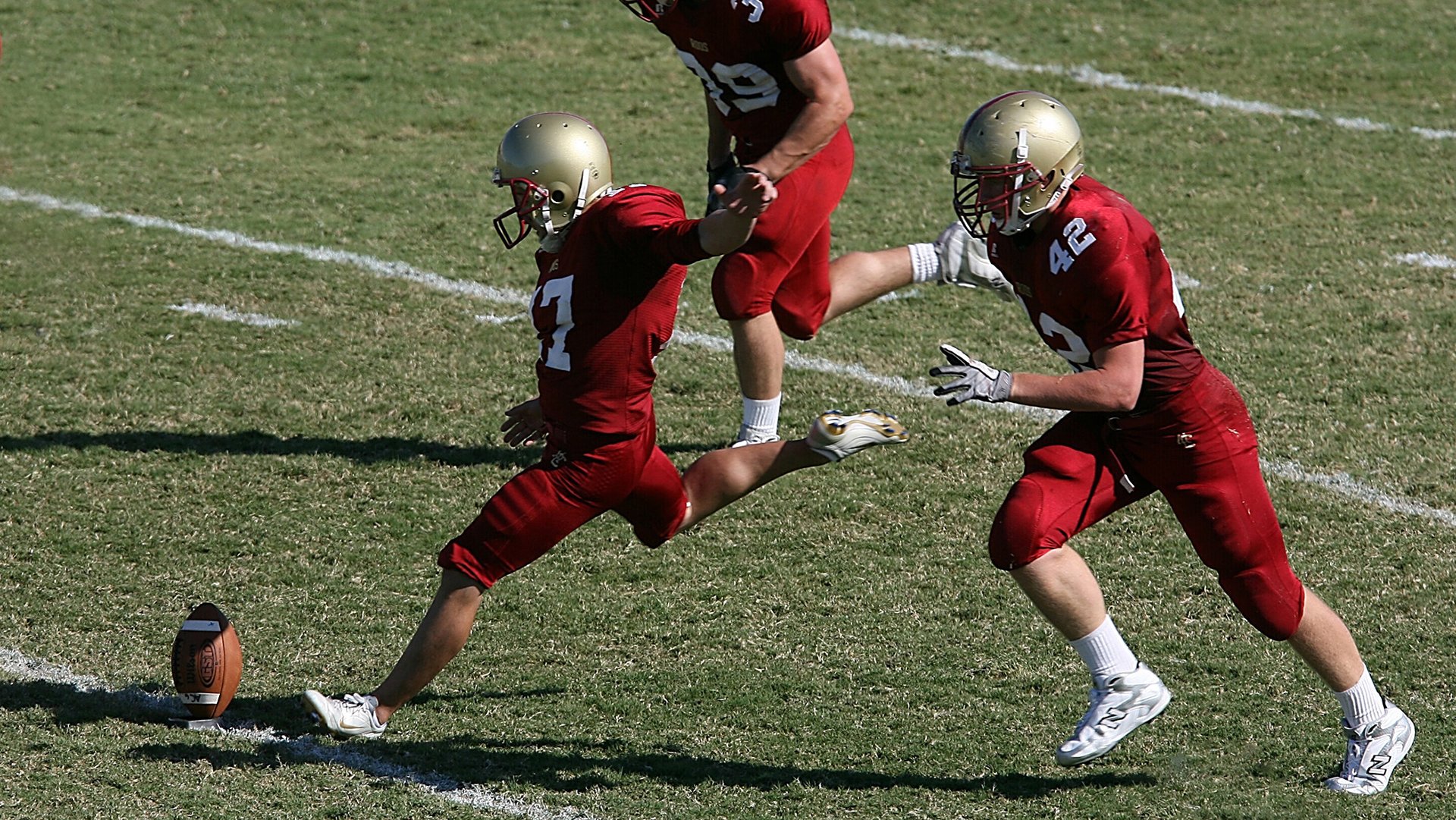 街道赛之夜，劳塔罗关键战不手软