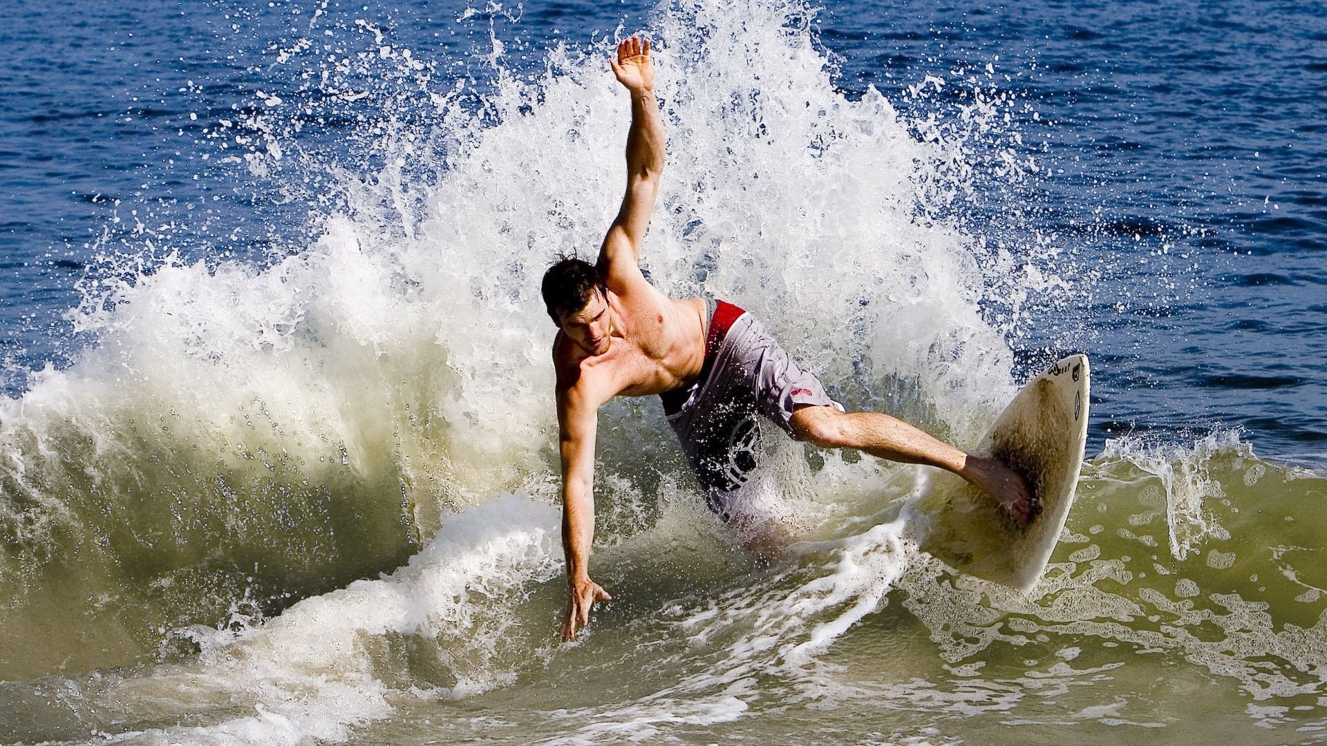 石宇奇统治全场，一场技术与意志的胜利，马来西亚队完胜中国队的背后